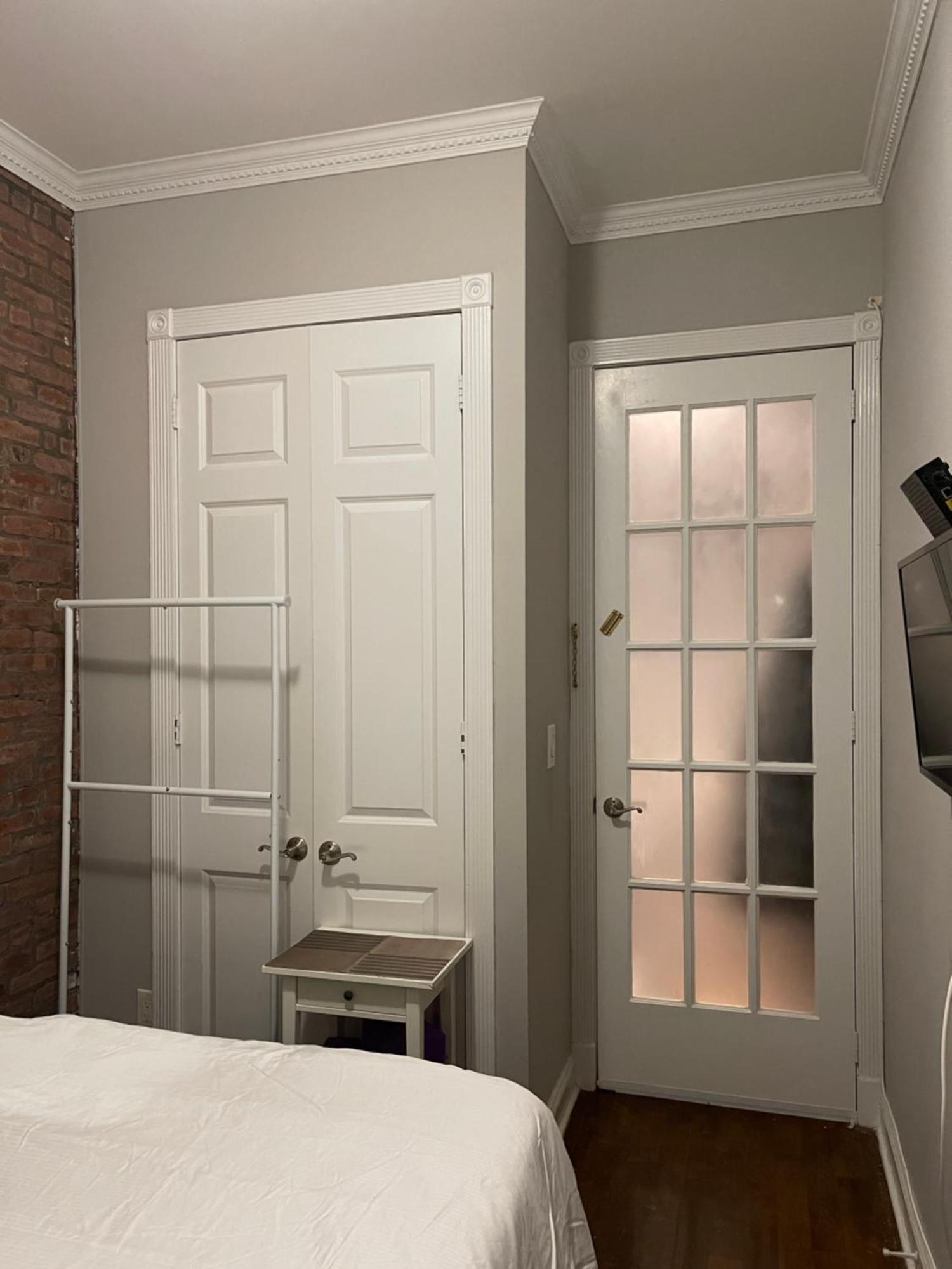Private One Bedroom One Bathroom Apartment *