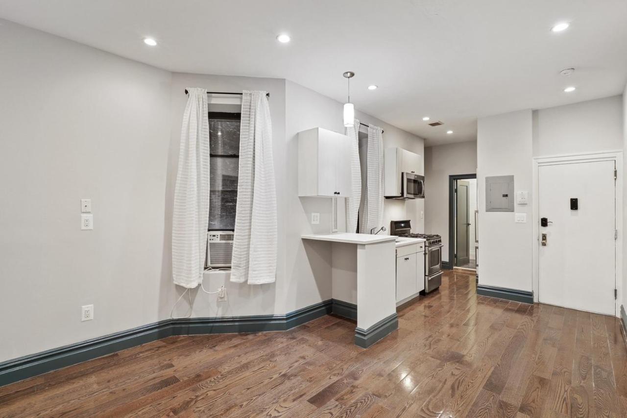 497: Columbus Circle Apartment
