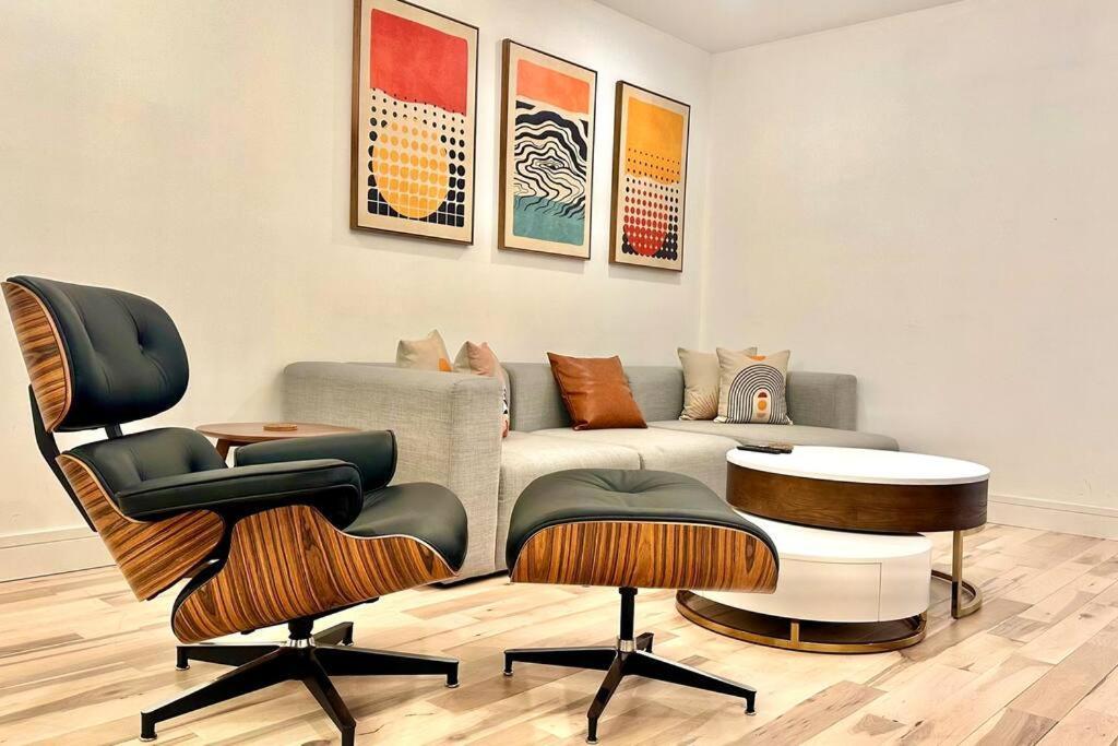 Bright, Airy, Luxe Hideaway”w” Private Backyard Apartment New York