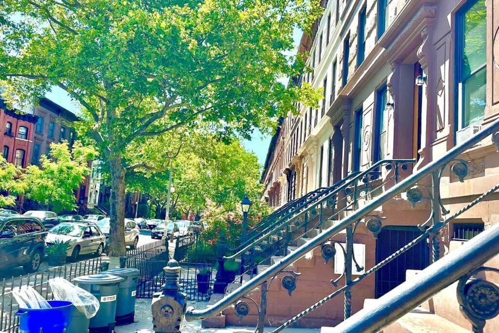 Bright, Airy, Luxe Hideaway”w” Private Backyard * New York