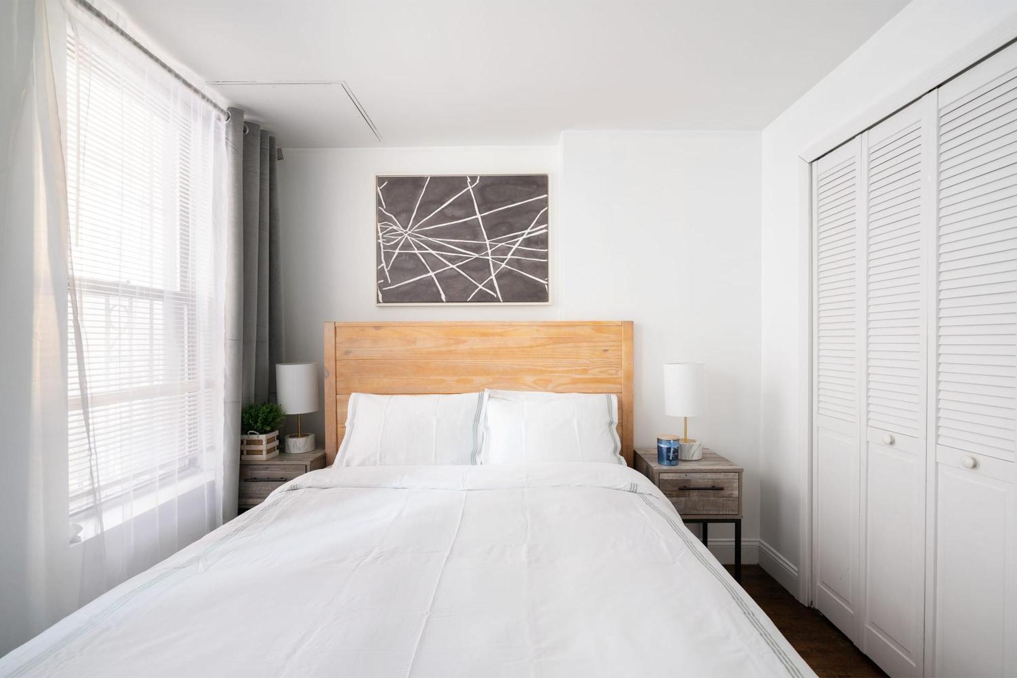 Apartment 1435-3-3 Bedrooms 2bath W D Prime Upper East