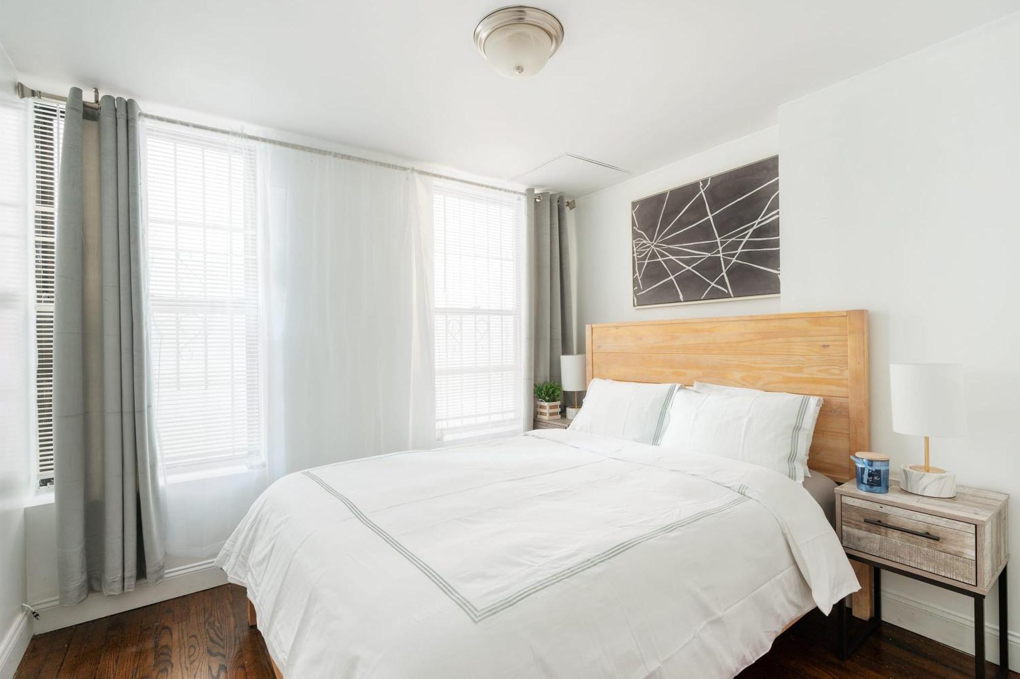 Apartment 1435-3-3 Bedrooms 2bath W D Prime Upper East New York