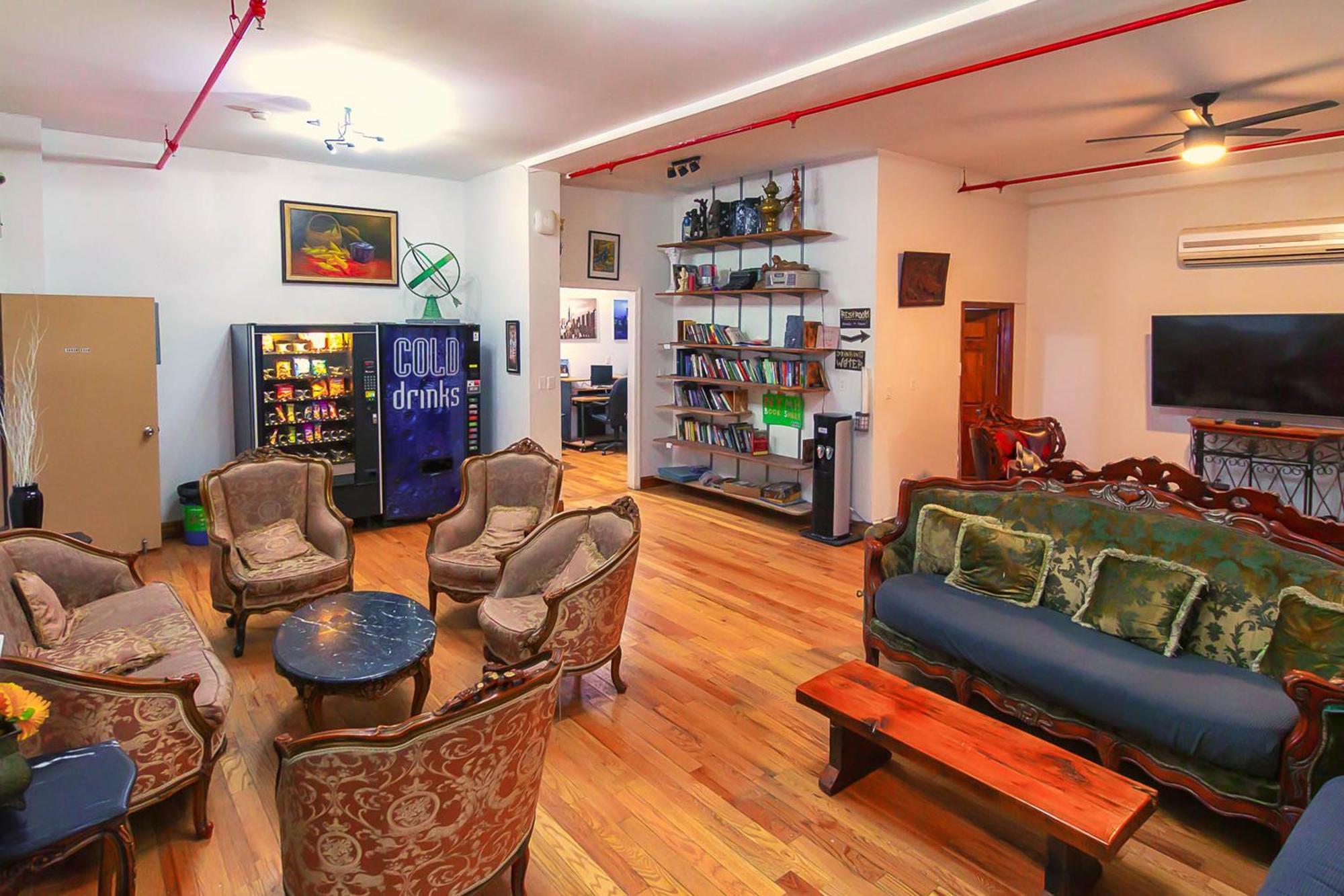 Hostel Ny Moore