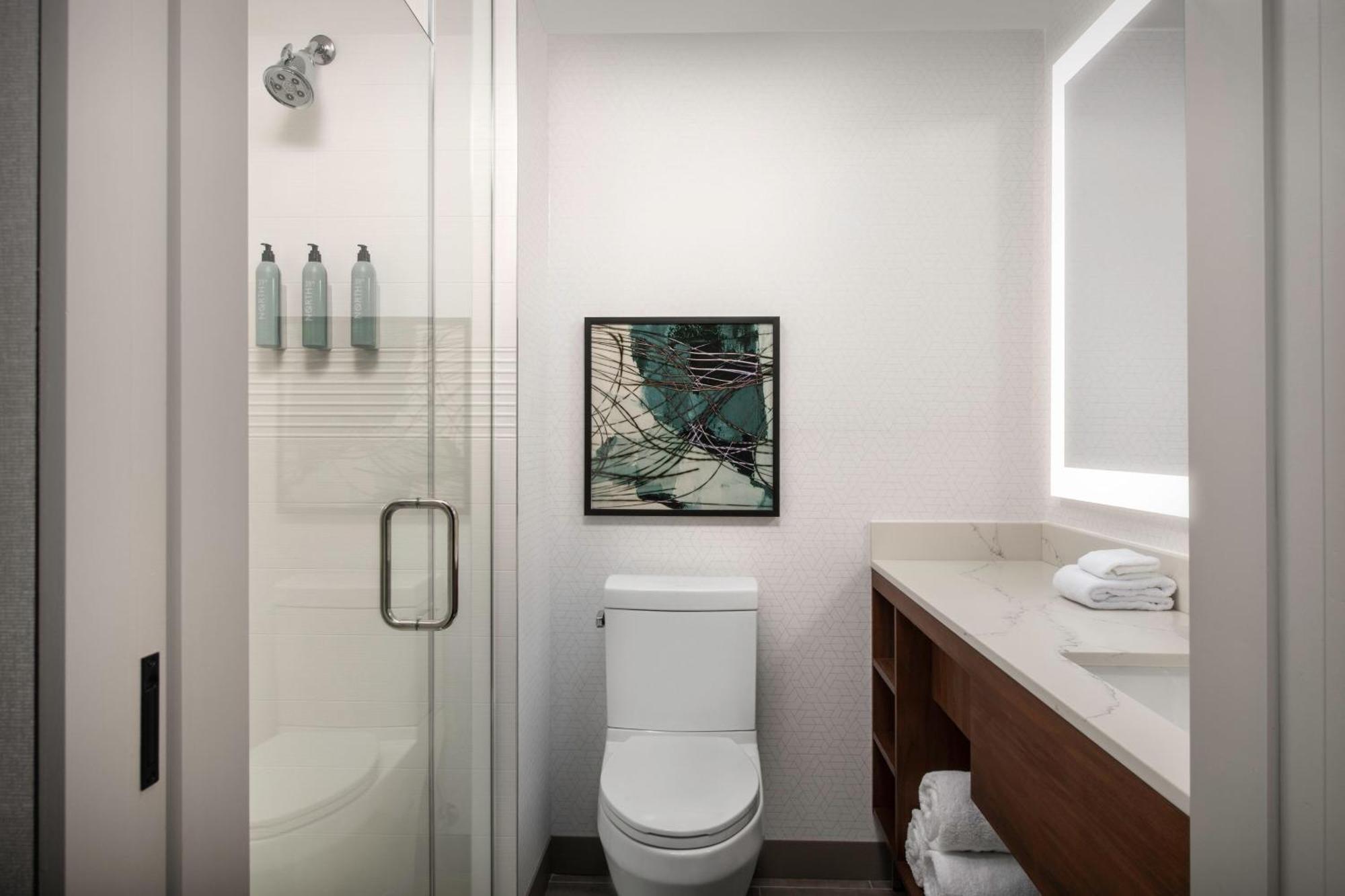 Hotel By Marriott Queens New York