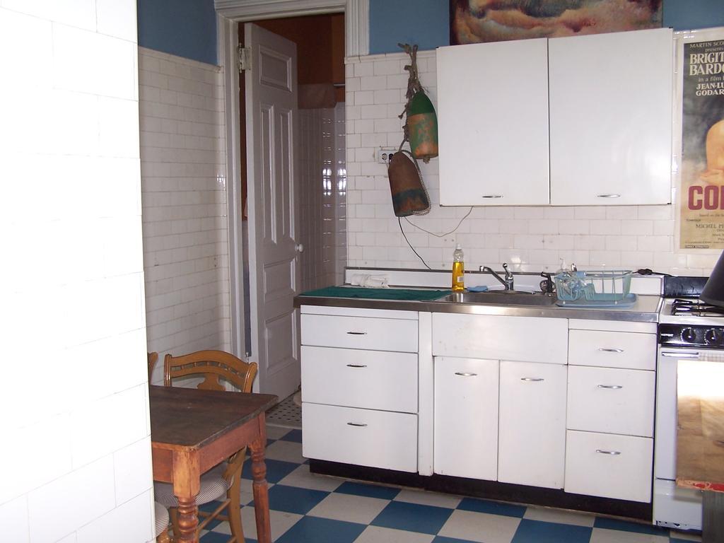 Brownstone Bed And No Breakfast New York
