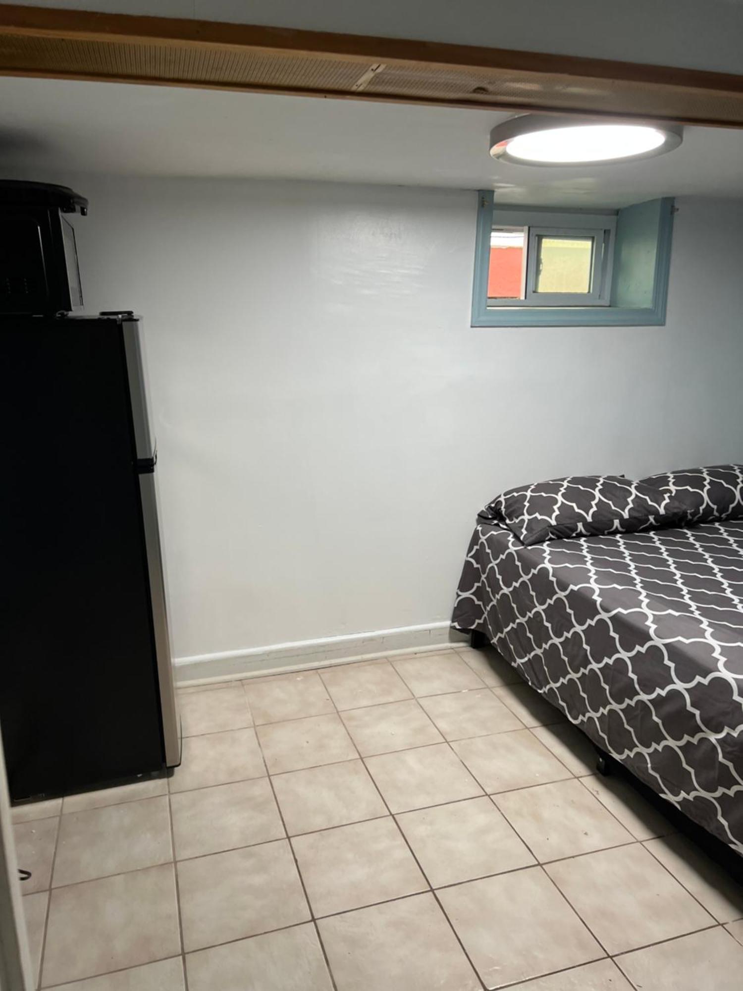No Apt H 1 Basement Adrress Is Francis Lewis Blvd Queens Village Apartment *