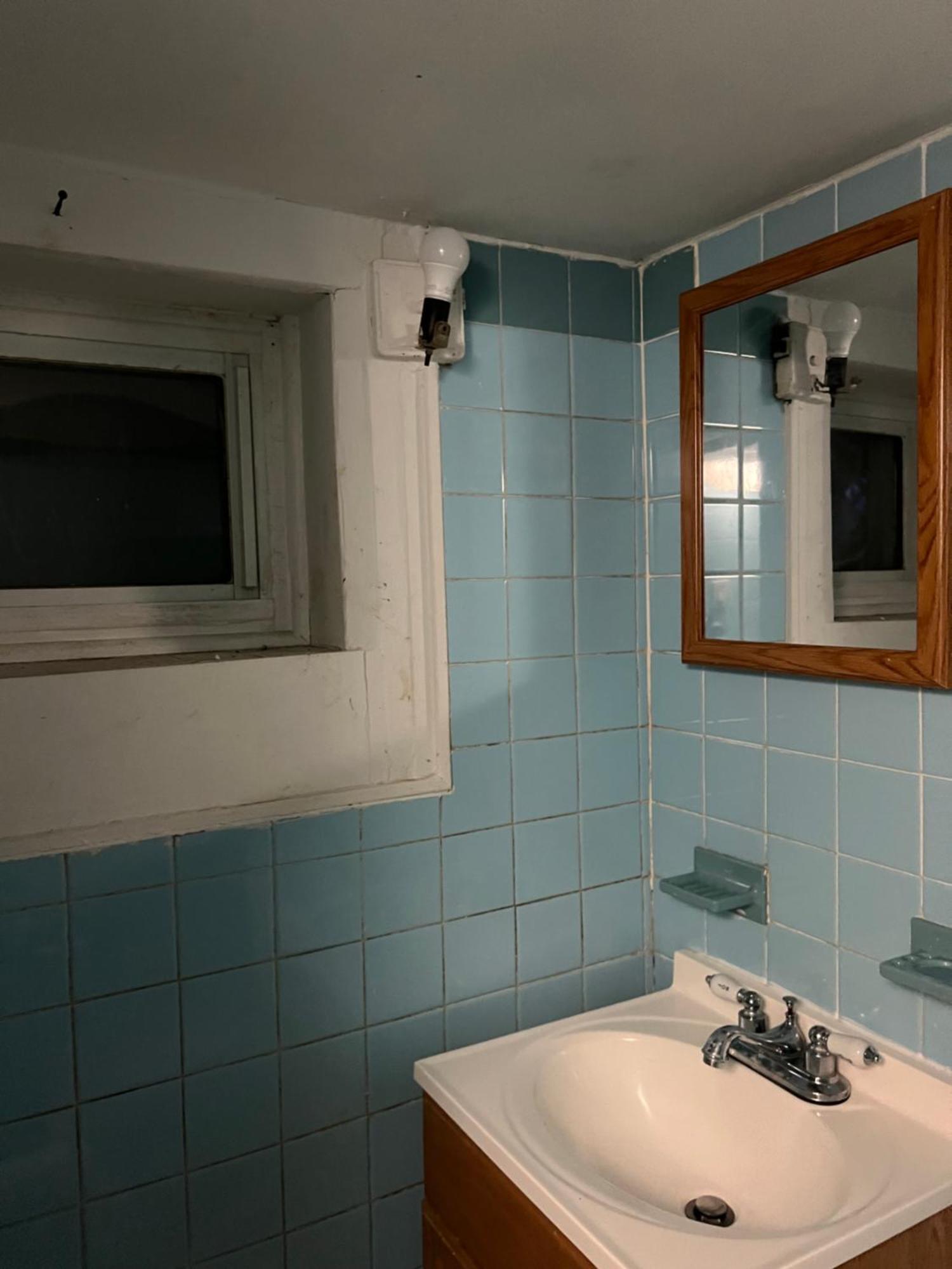 No Apt H 1 Basement Adrress Is Francis Lewis Blvd Queens Village