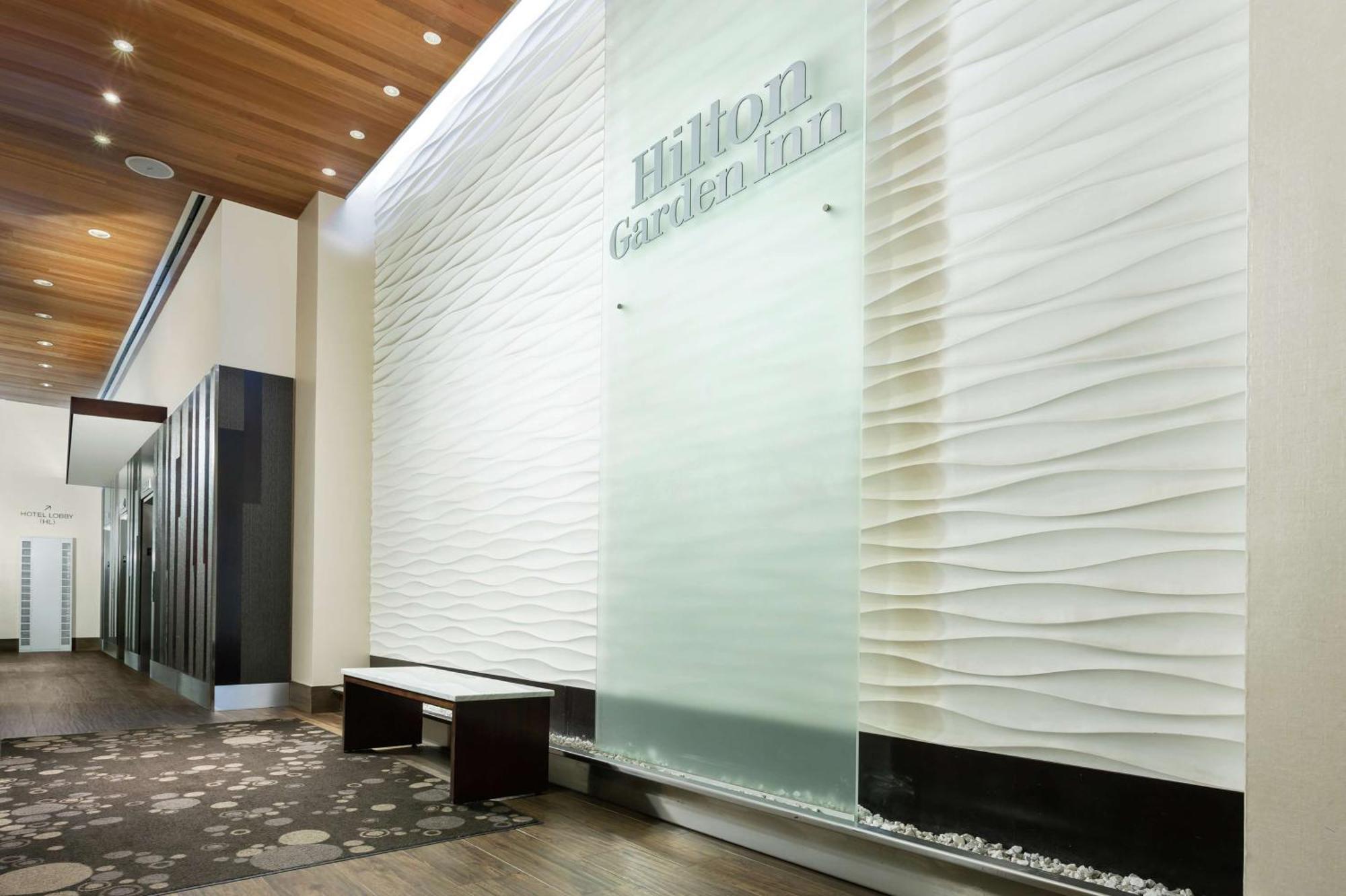 Hilton Garden - Times Square Hotel 3*