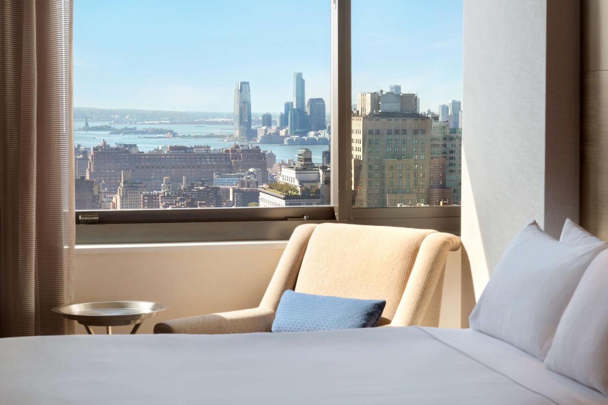 Hilton Times Square 4*