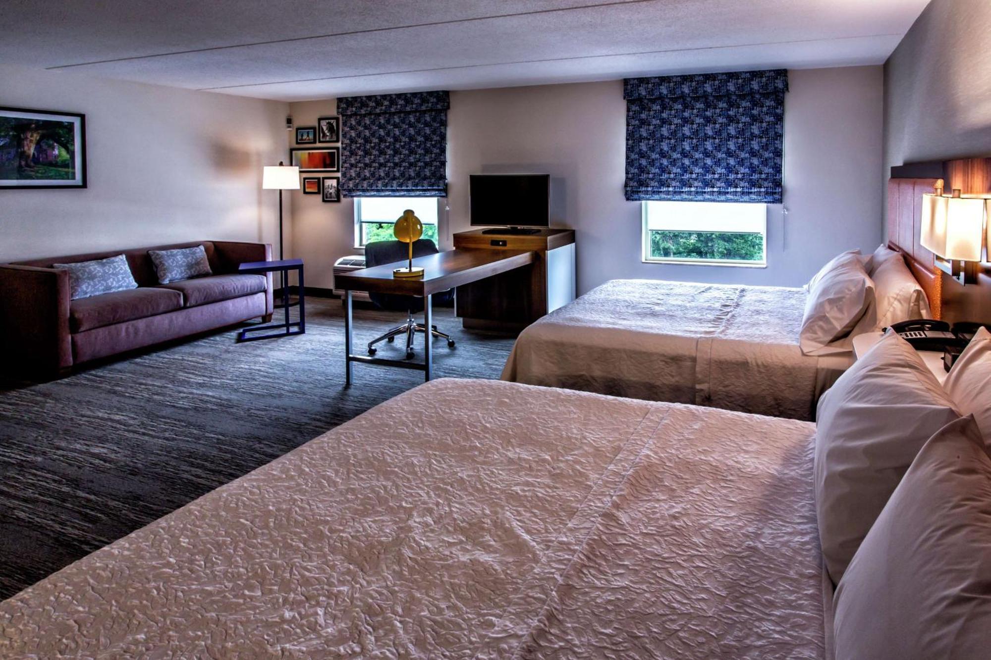 Hampton & Staten Island Hotel