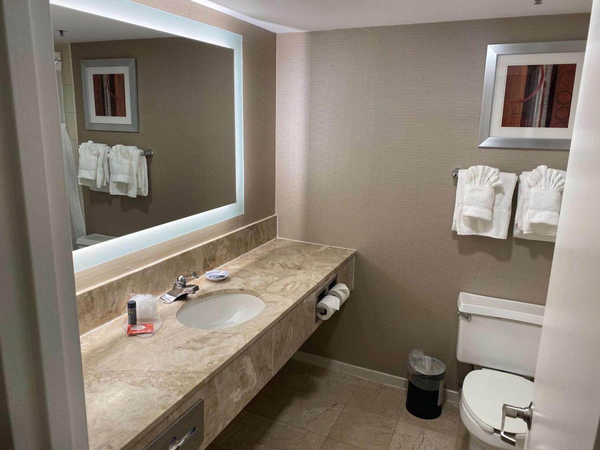 Laguardia Plaza 3* New York