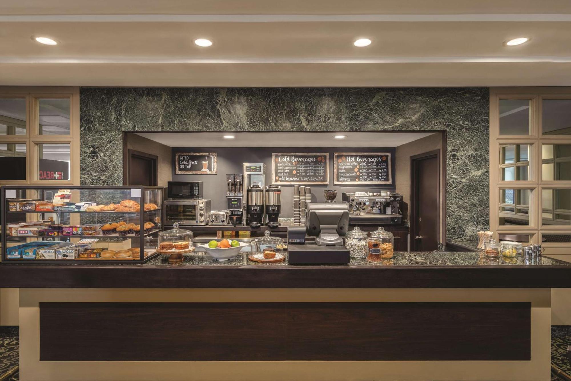 Hotel Laguardia Plaza New York