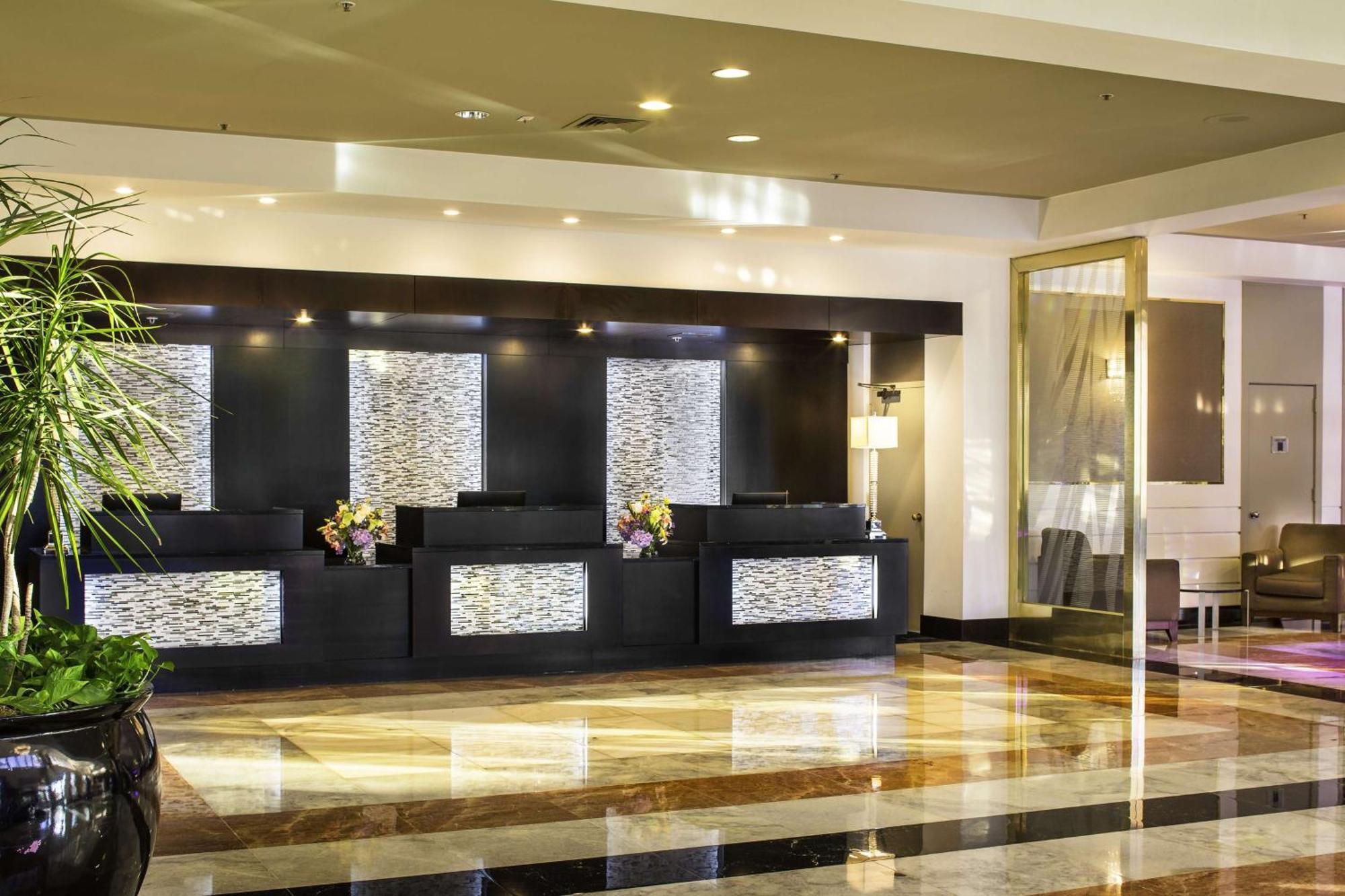 Laguardia Plaza Hotel New York