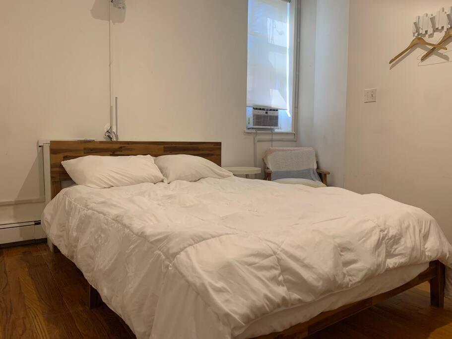 Beautiful & Massive 4 Bdr With Bonus Perks! Apartment New York
