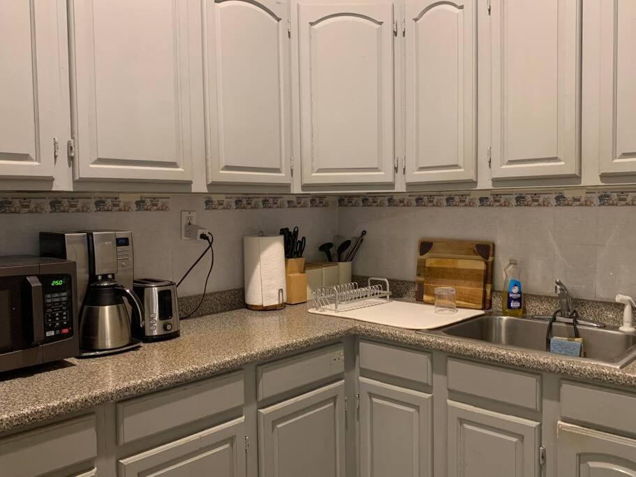 Beautiful & Massive 4 Bdr With Bonus Perks! Apartment New York