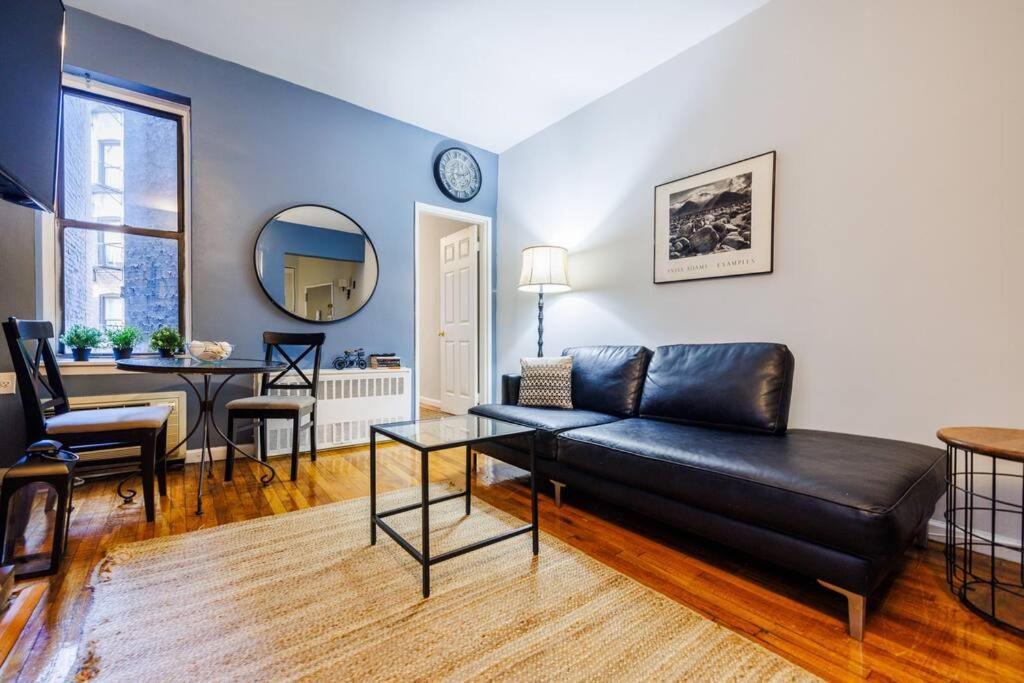 Feel City Like Movie Star In Ues