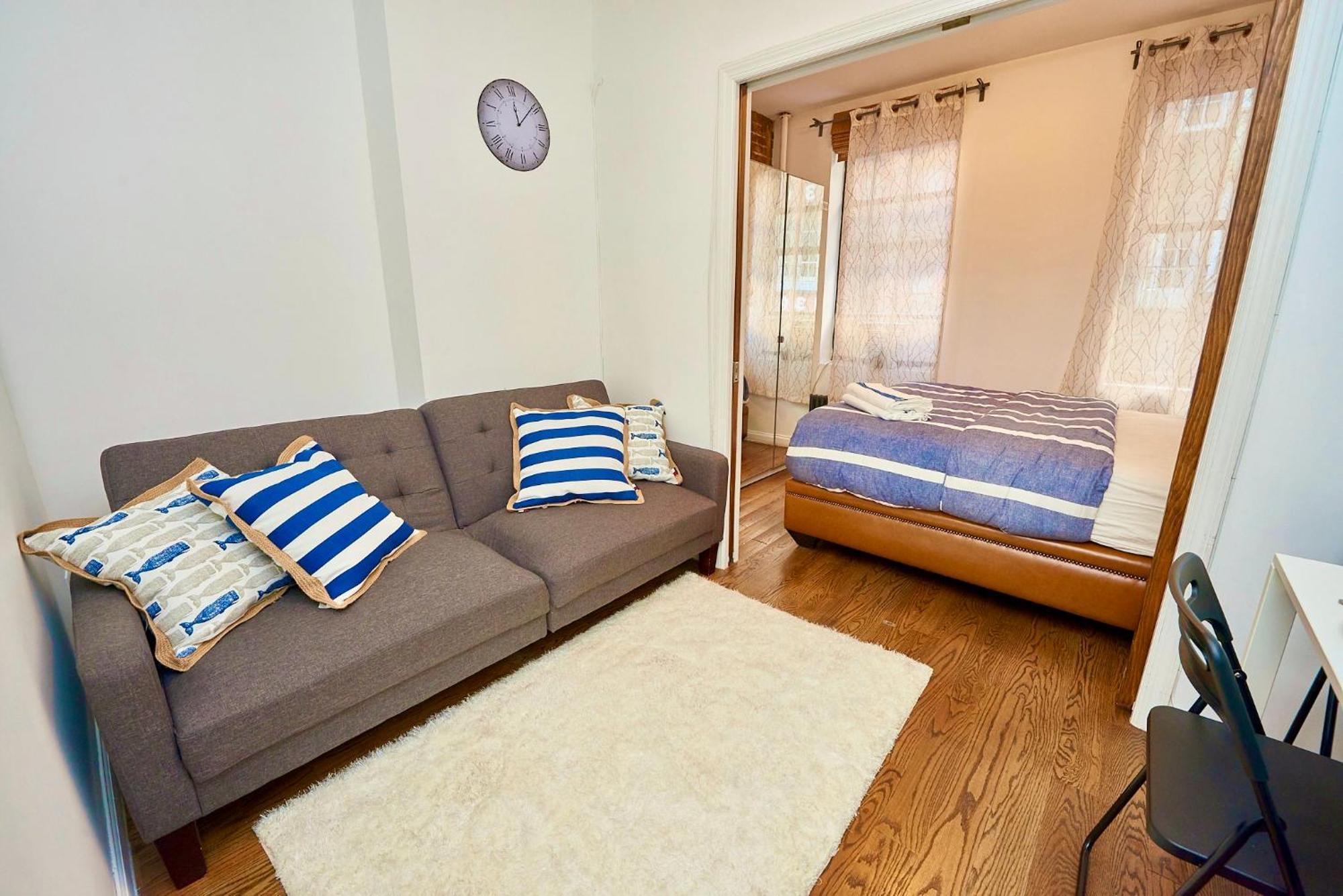 2 Bedroom Cozy Unit In Lower Manhattan Apartment