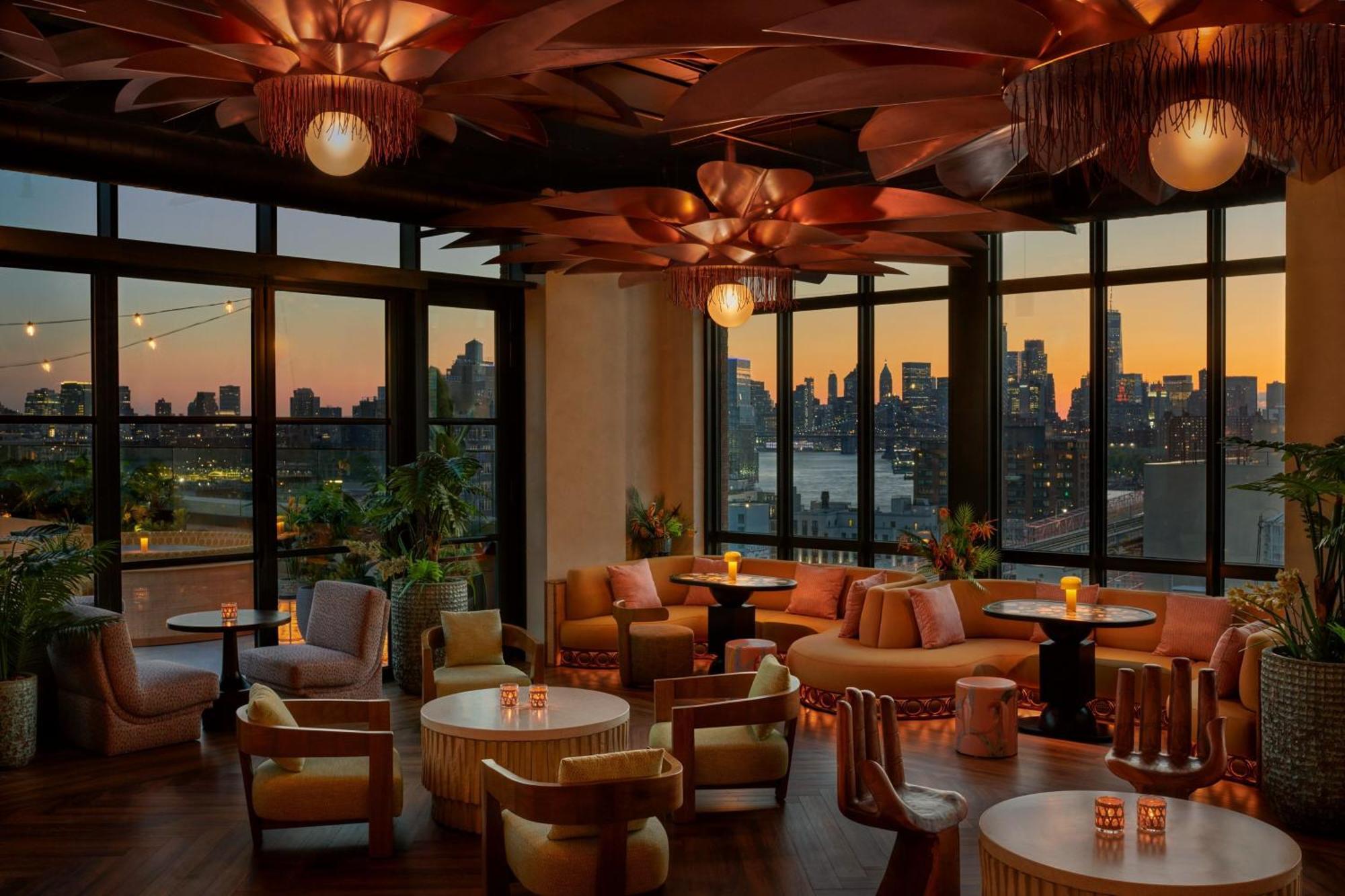 Hotel Moxy Brooklyn Williamsburg 4*