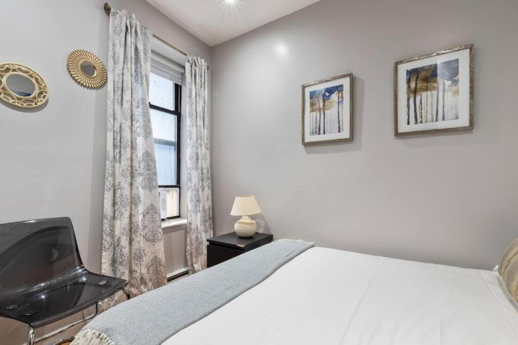 Spacious 4 Bedroom * New York