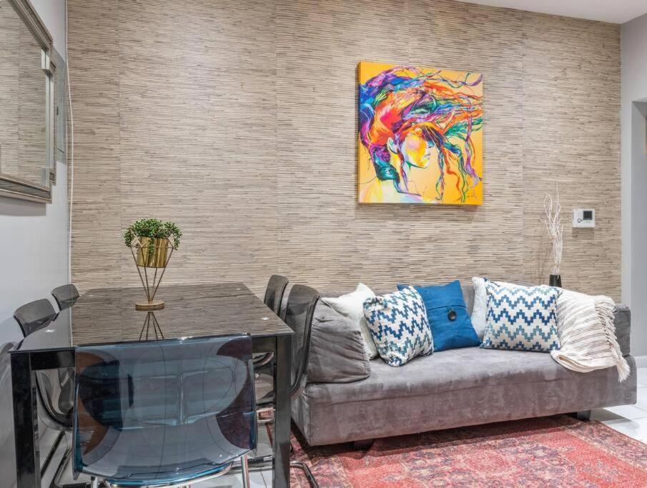 Apartment Spacious 4 Bedroom