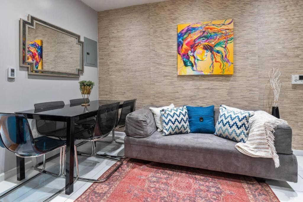 Spacious 4 Bedroom *