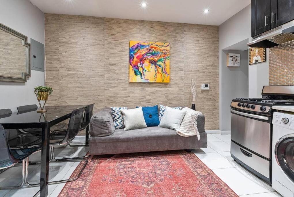 Spacious 4 Bedroom * New York