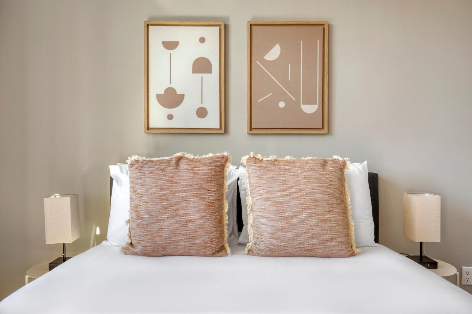 Williamsburg 2br W Wd Gym Nr Domino Park Nyc-956 Apartment