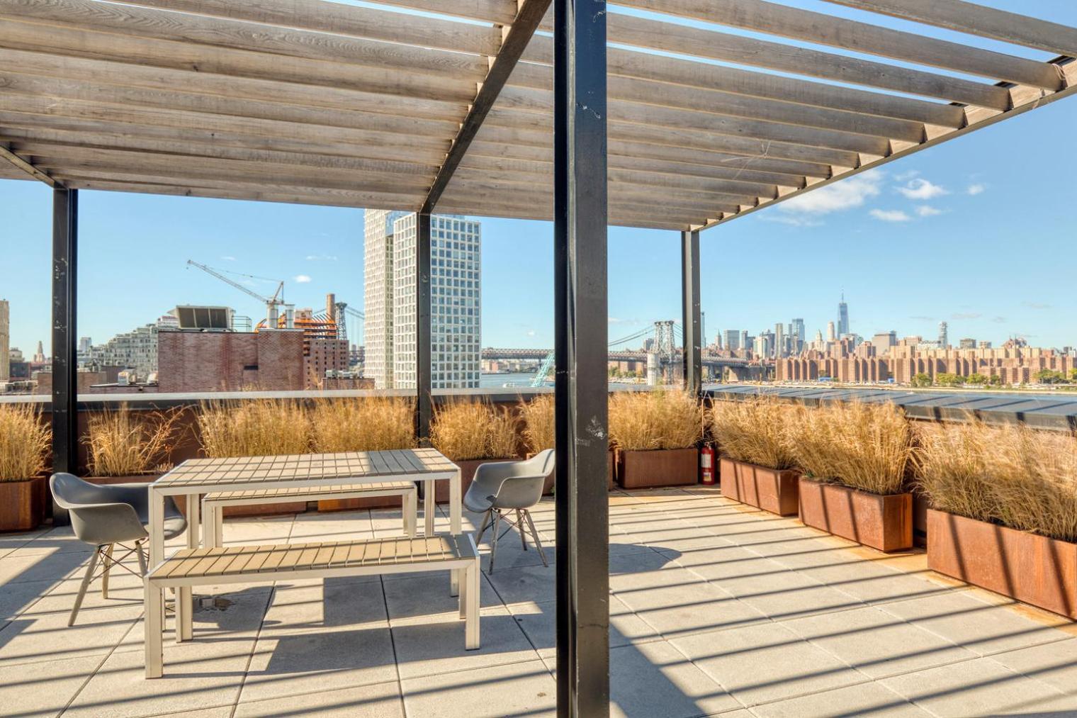 Williamsburg 2br W Wd Gym Nr Domino Park Nyc-956 Apartment