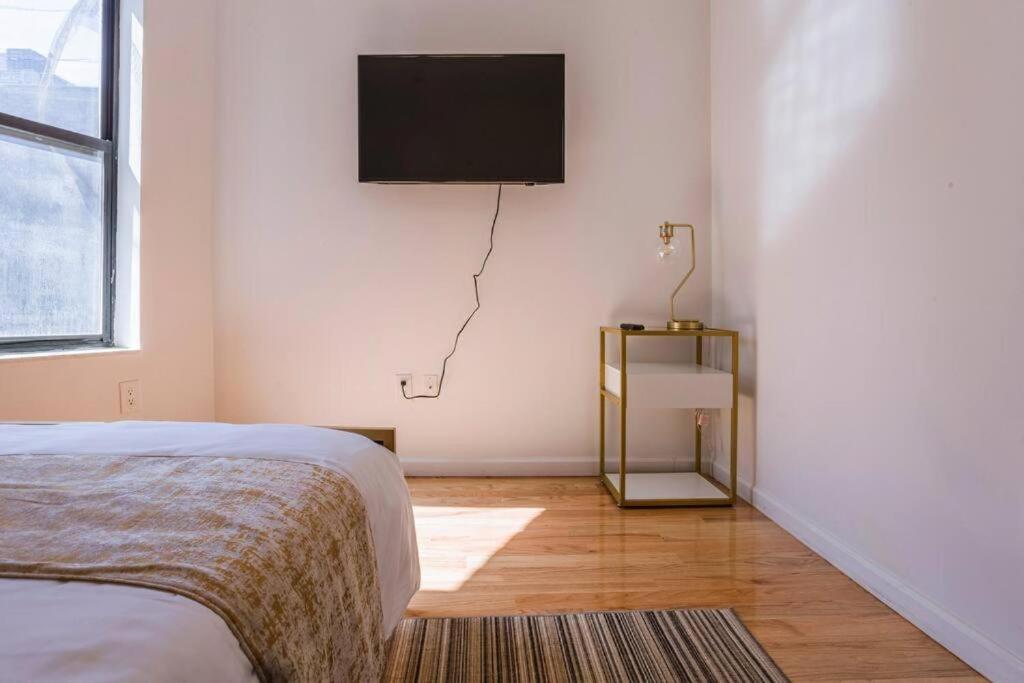 5-bedroom * New York