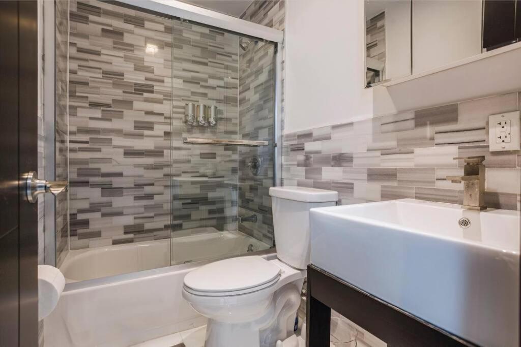 5-bedroom Apartment *