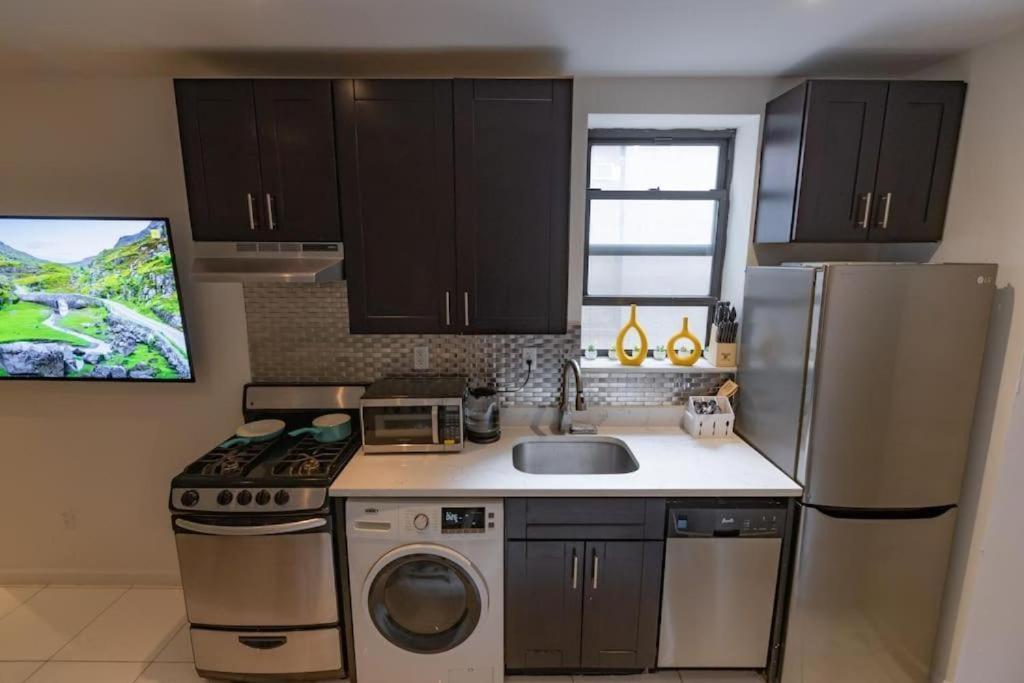 Stylish 5 Bedroom Apt In Nyc! Apartment *