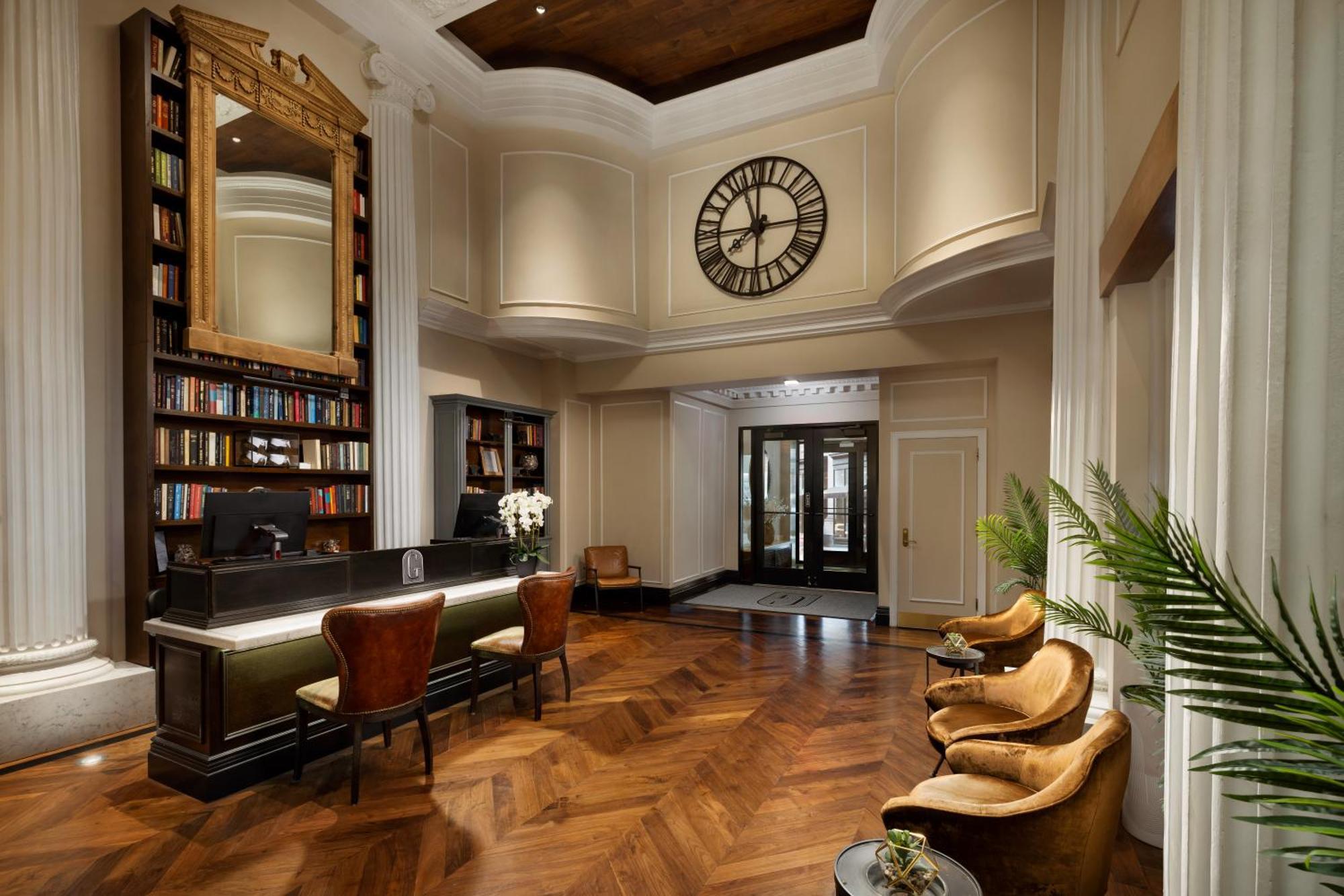 Hotel The Gregorian City 4*