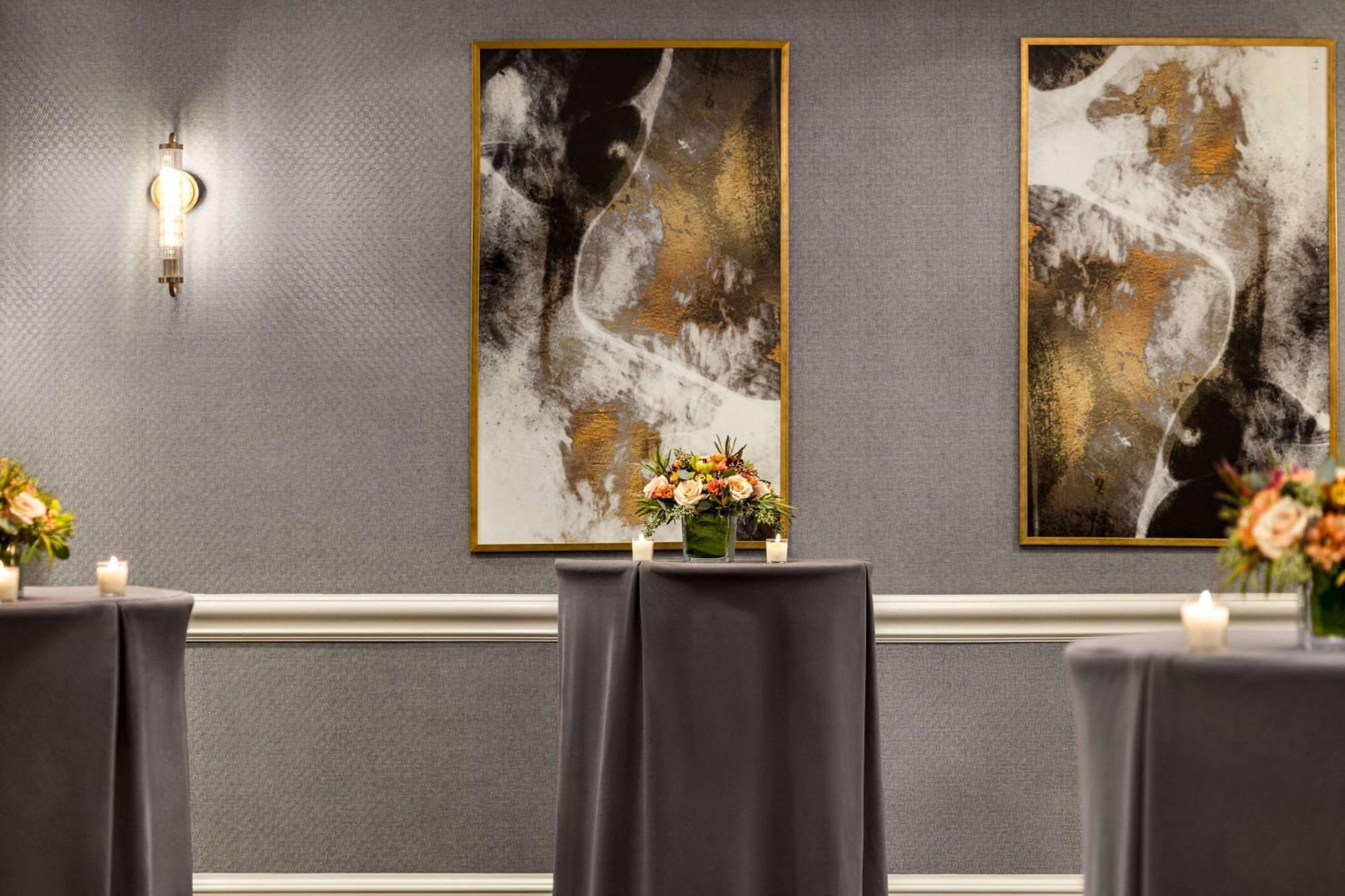 Martinique On Broadway, Curio Collection By Hilton New York