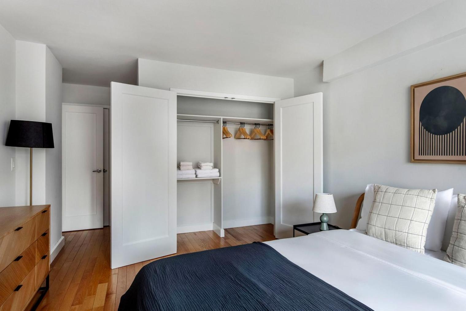 Apartment Lenox Hill 2br W Elevator Doorman Nr Art Nyc-1284