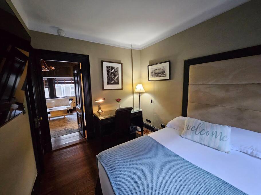 Full 2-bedroom The Mansfield Midtown Apartment New York