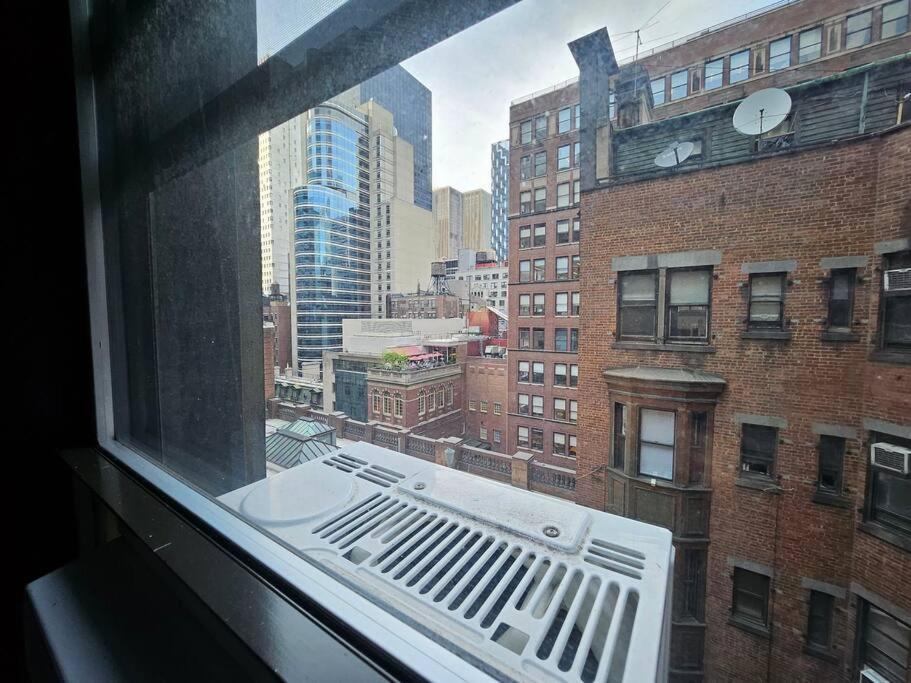 Full 2-bedroom The Mansfield Midtown Apartment New York
