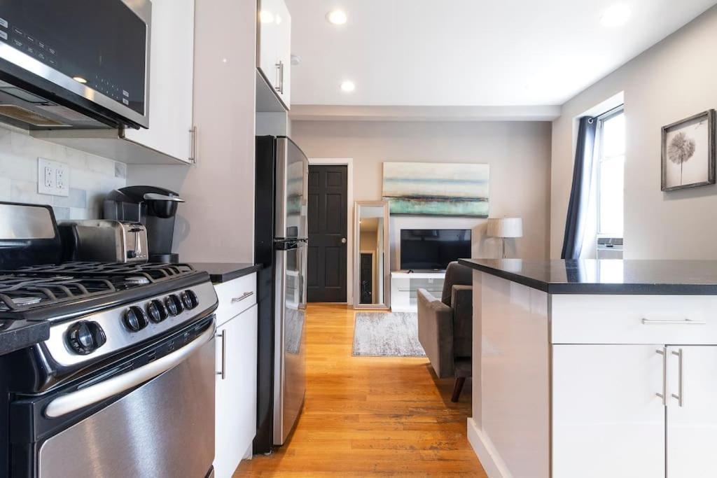 Renovated Lower Eastside 2br Washer Dryer *