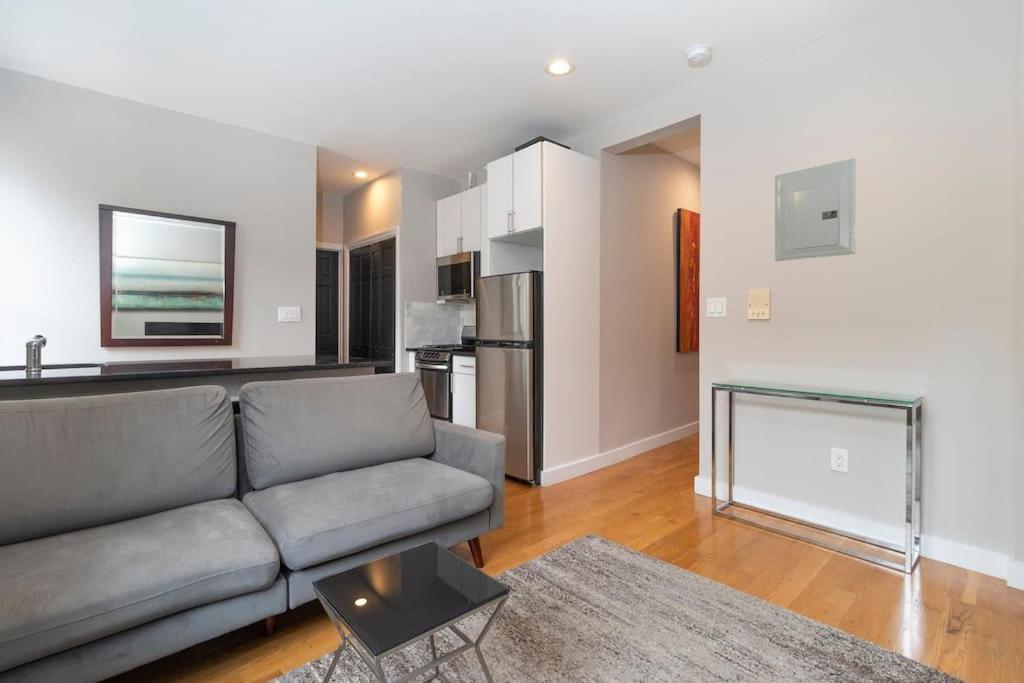 Apartment Renovated Lower Eastside 2br Washer Dryer *