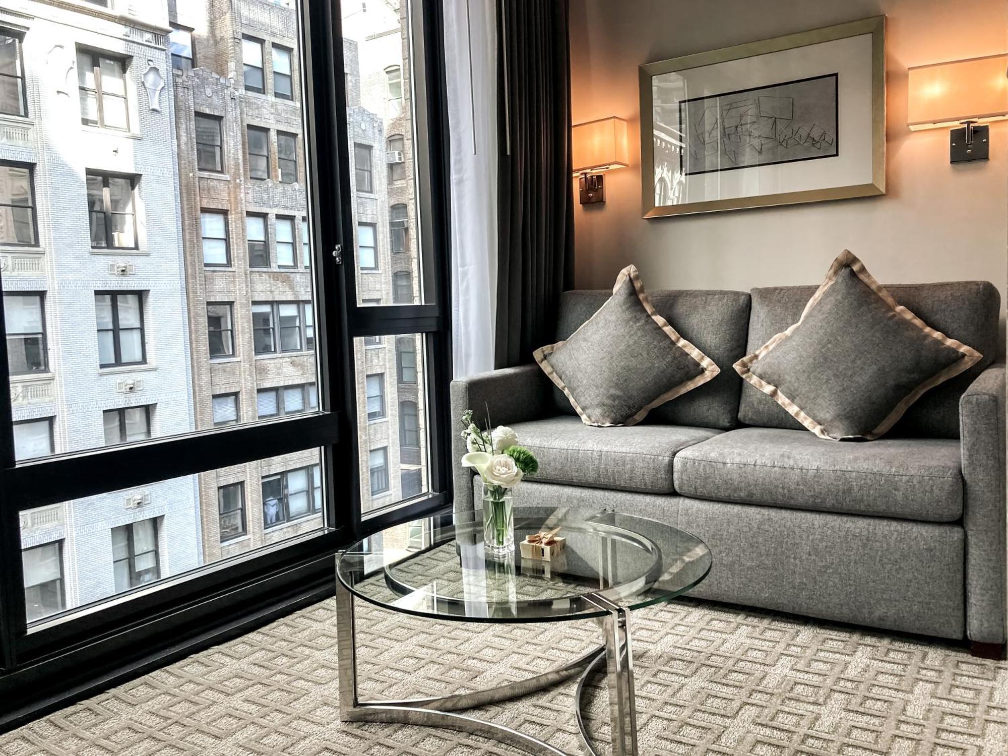 Executive Le Soleil Hotel 4*
