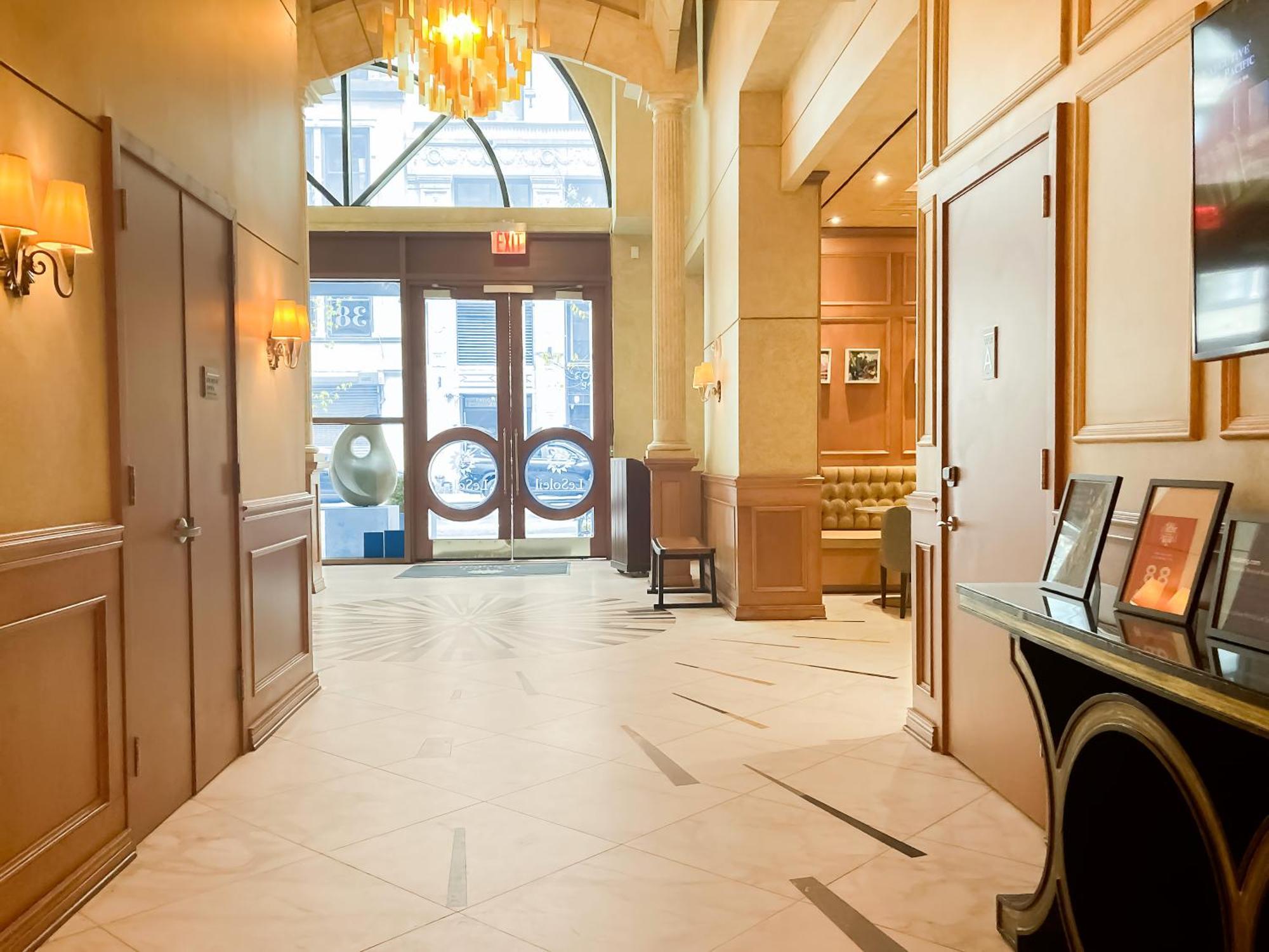Executive Le Soleil 4*