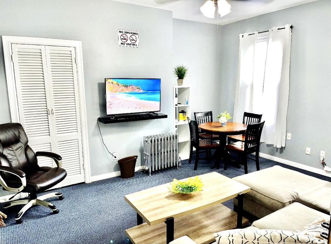 3 Bedrooms Apt In Lic, 10 Mins To Manhattan !!! New York