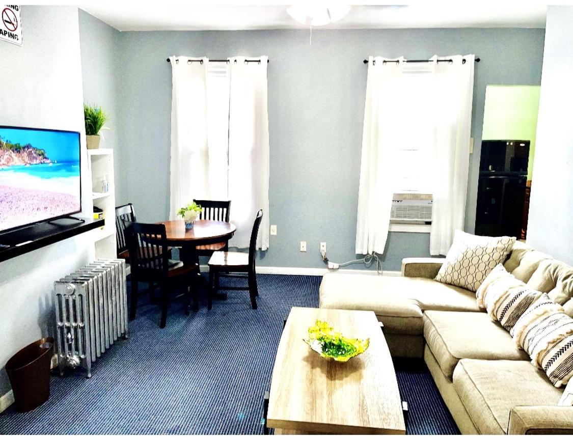 Apartment 3 Bedrooms Apt In Lic, 10 Mins To Manhattan !!! New York