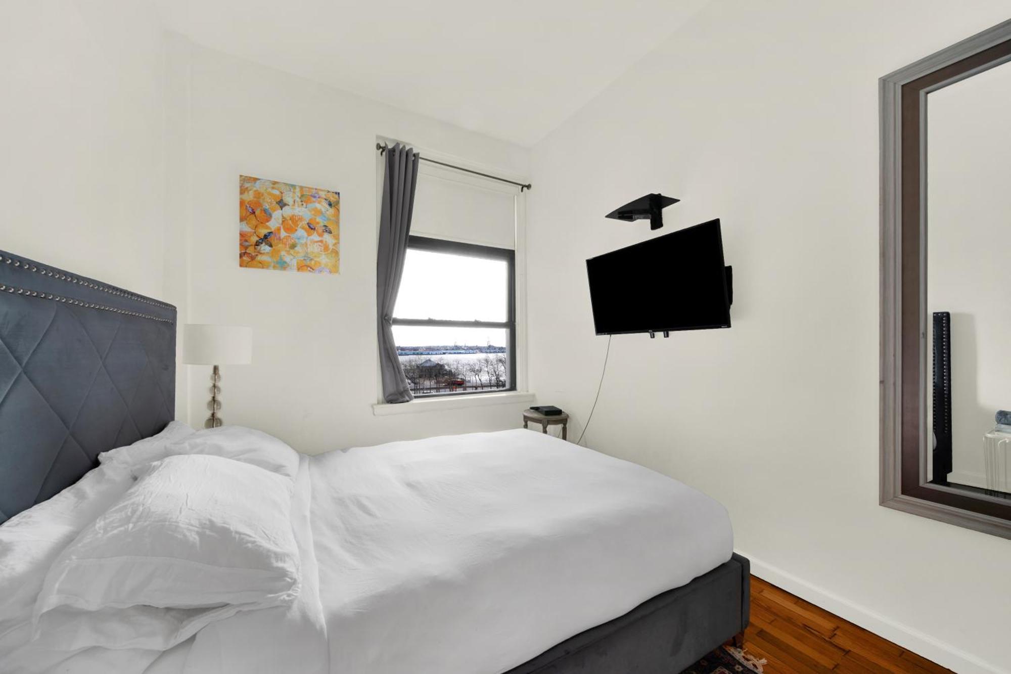 Four Bedroom Penthouse With Views Of Statue Of Liberty New York