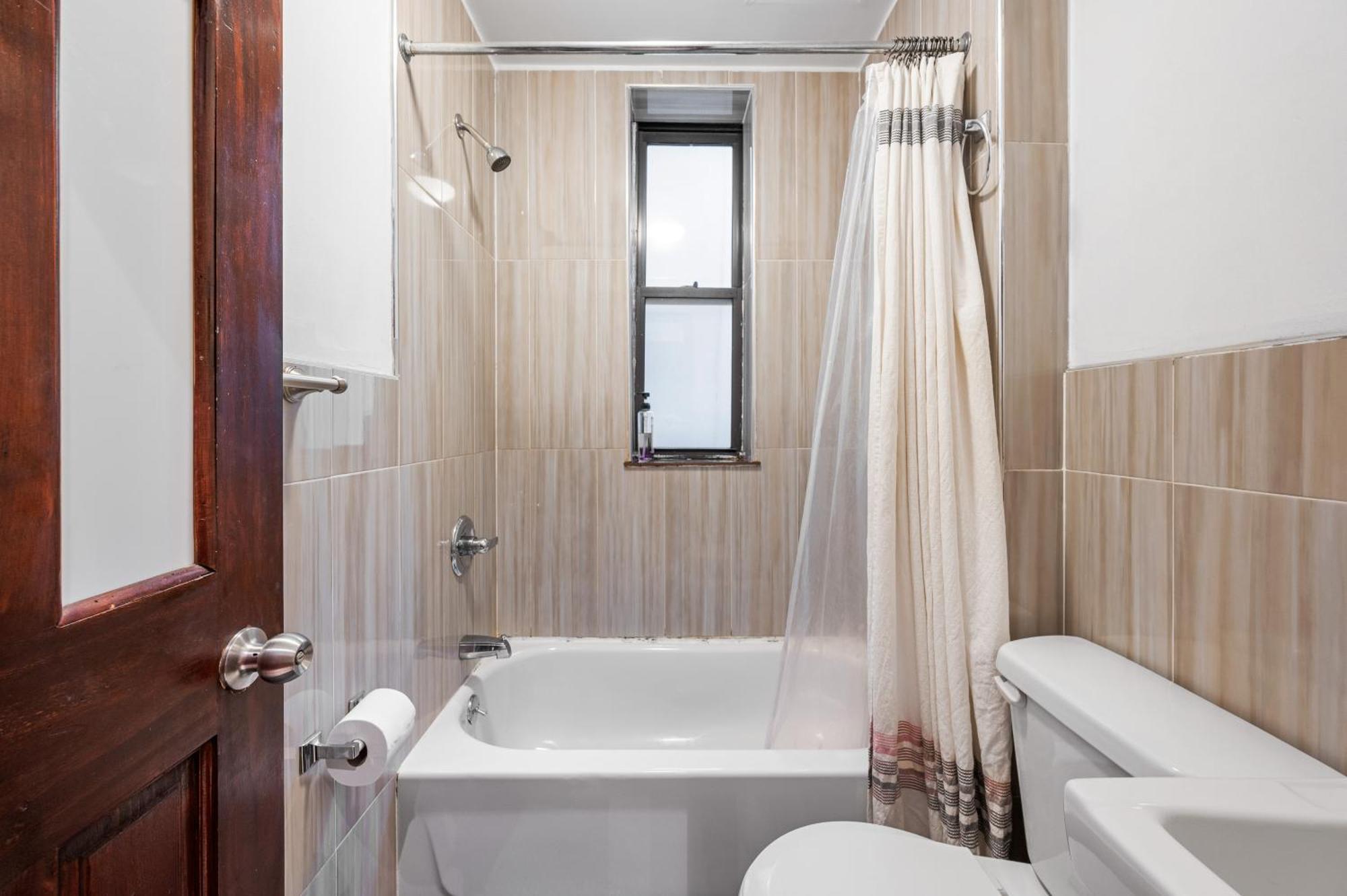Lower East Side Vintage Cozy 2bedroom * New York