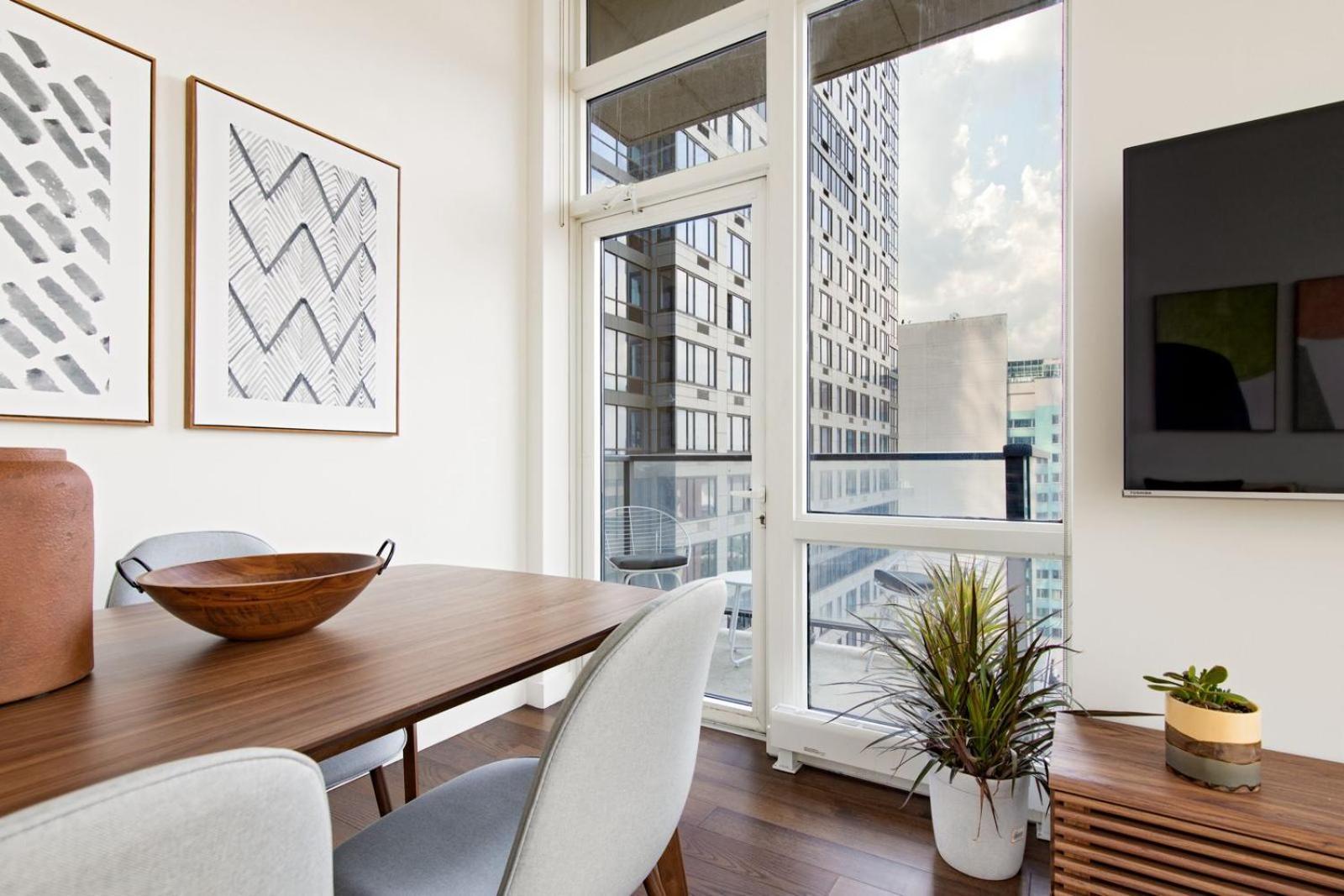 Exquisite 1-bedroom Apt In Prime Central Location Apartment