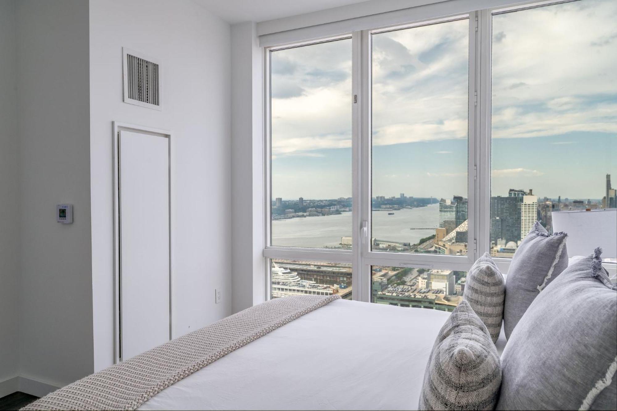 Luxx Hiding Gem 2 Beds 1,5 Bath New York