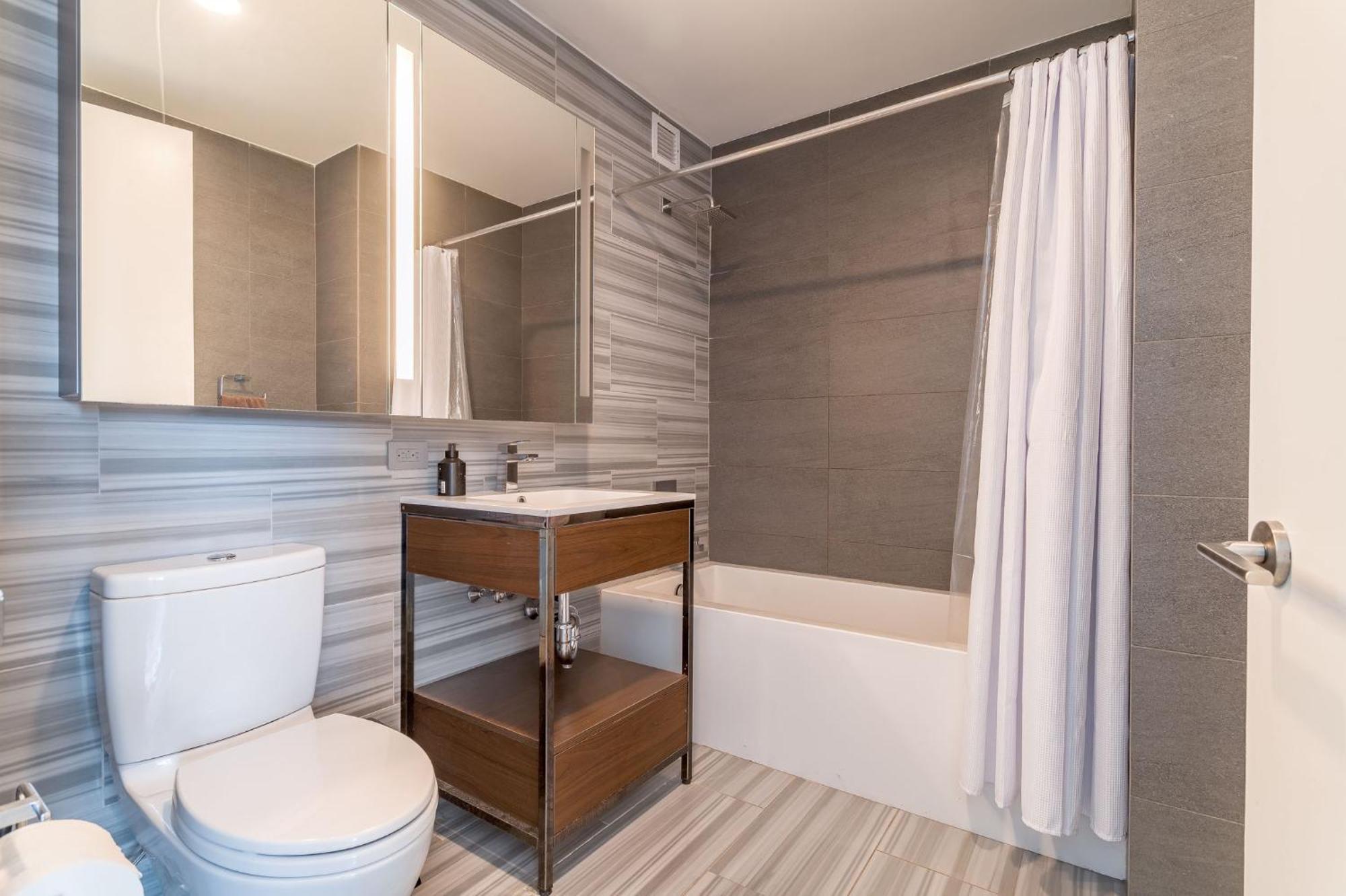 Luxx Hiding Gem 2 Beds 1,5 Bath * New York