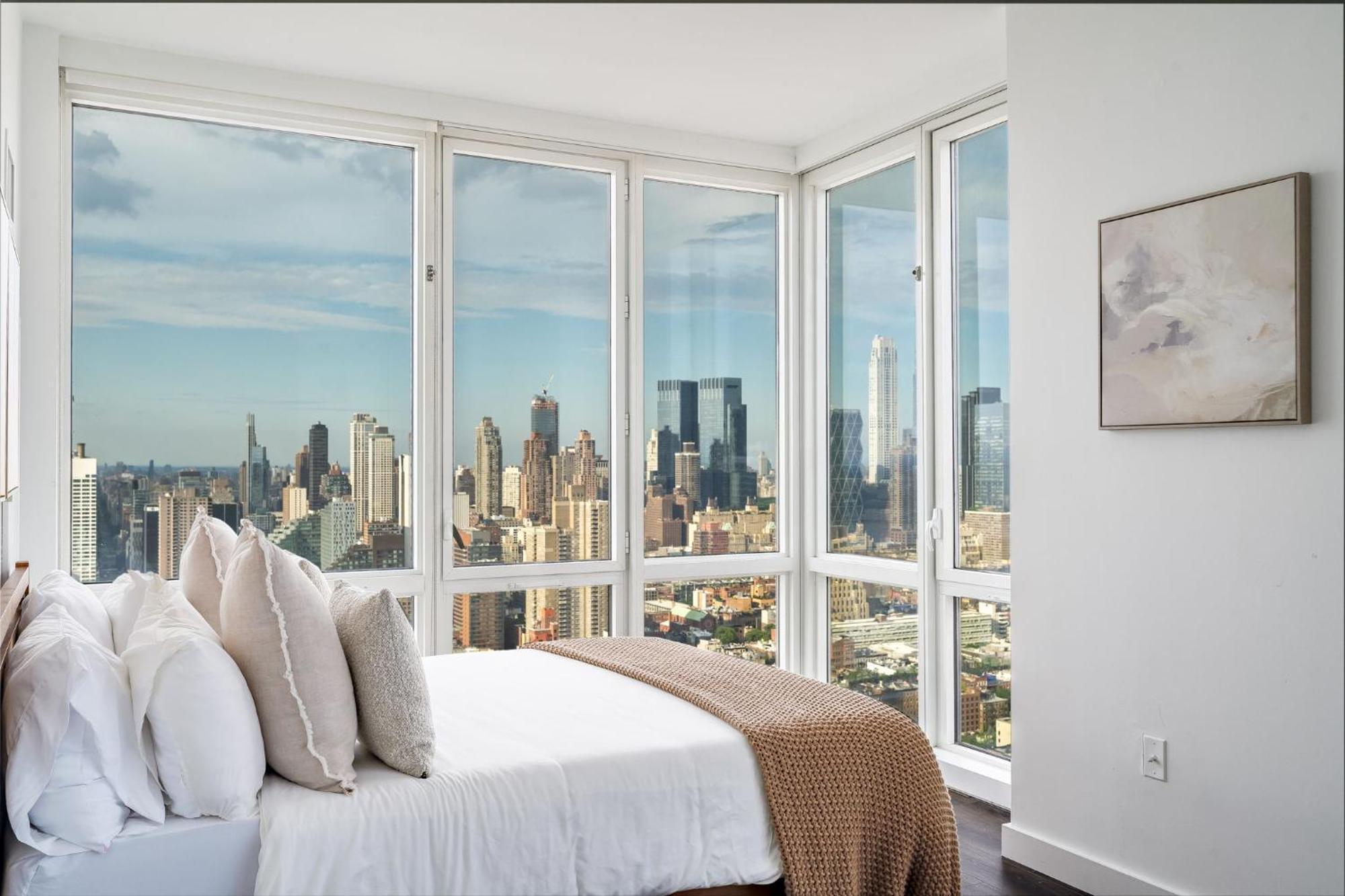 Luxx Hiding Gem 2 Beds 1,5 Bath Apartment New York