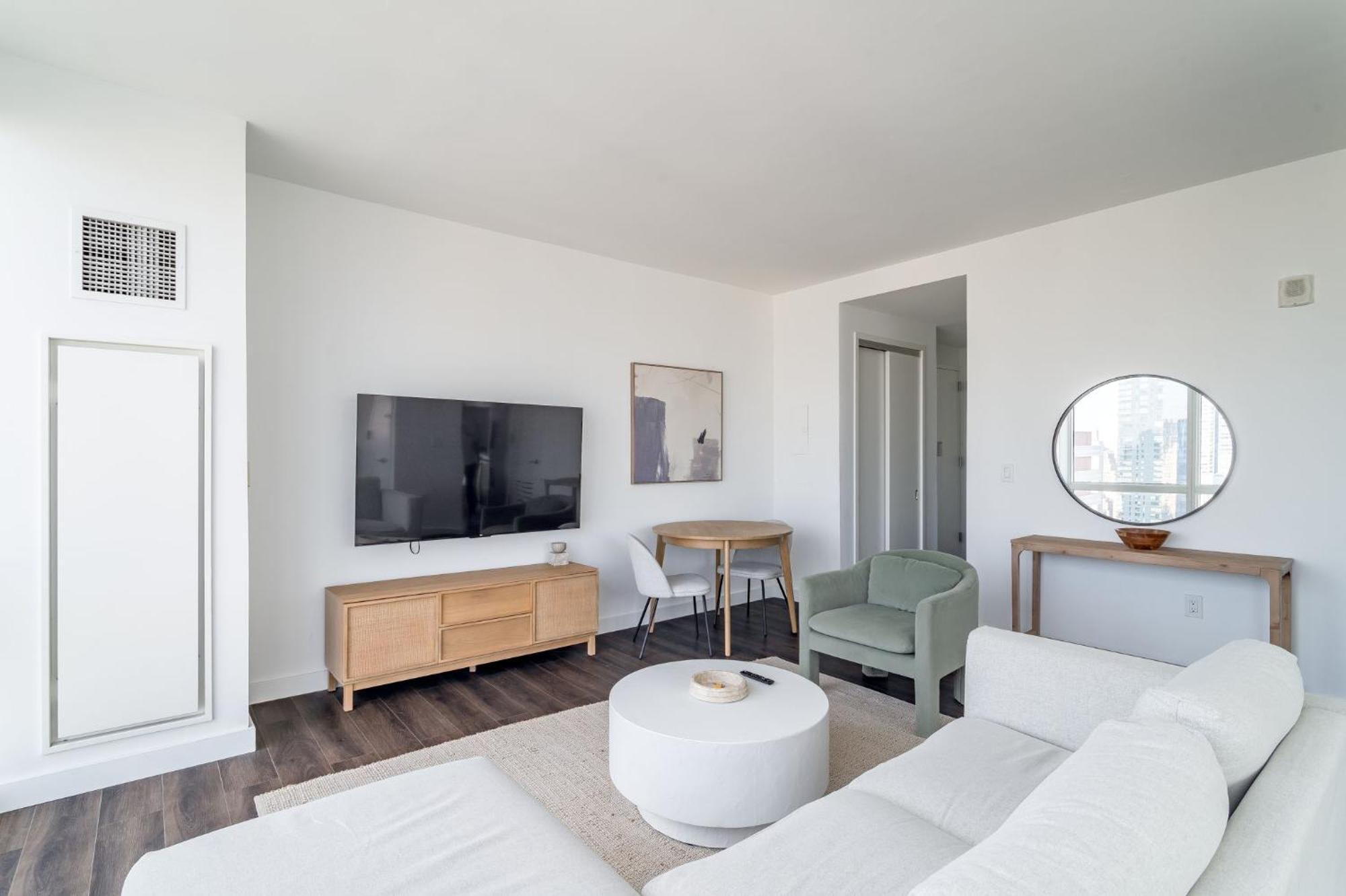 Luxx Hiding Gem 2 Beds 1,5 Bath New York