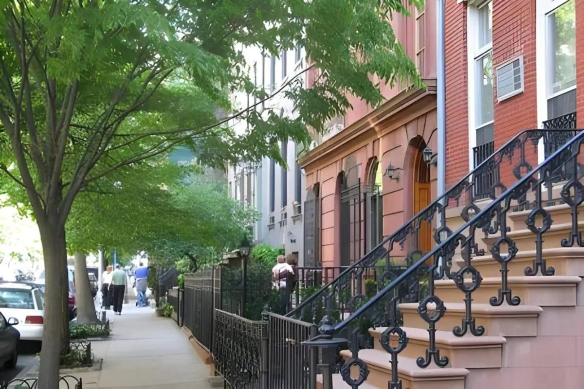 For Rent In Chelsea Your Ideal Space Awaits L Cardi L